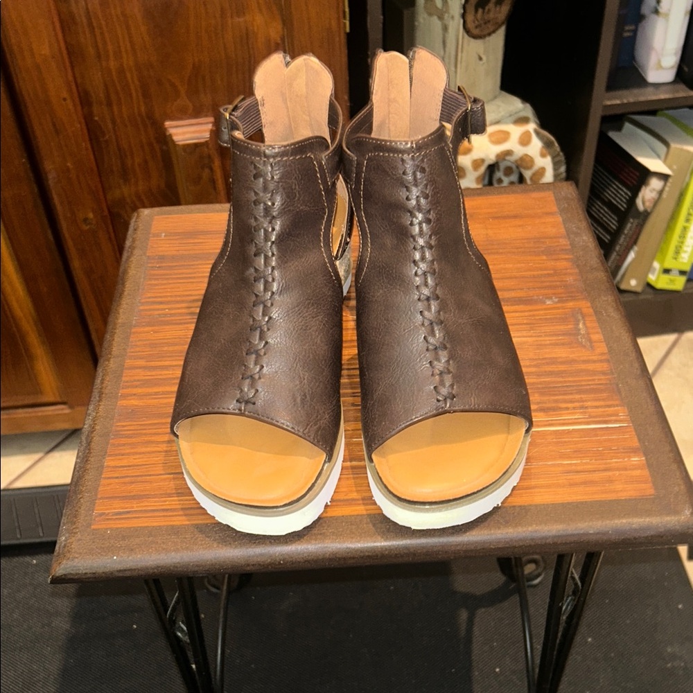 Corky’s Sugar City Platform Wedge Bootie Brown Leather Women’s Sandals Size 7